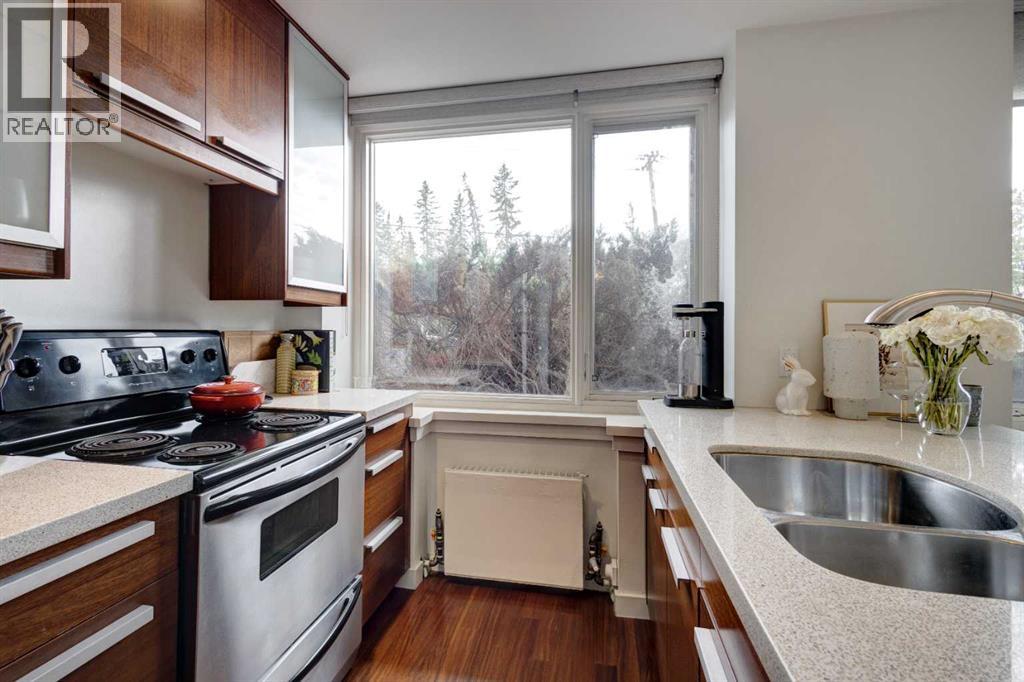 #107 3339 Rideau Place SW - 12