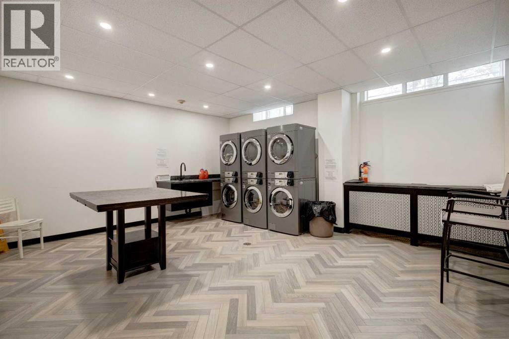 #107 3339 Rideau Place SW - 24