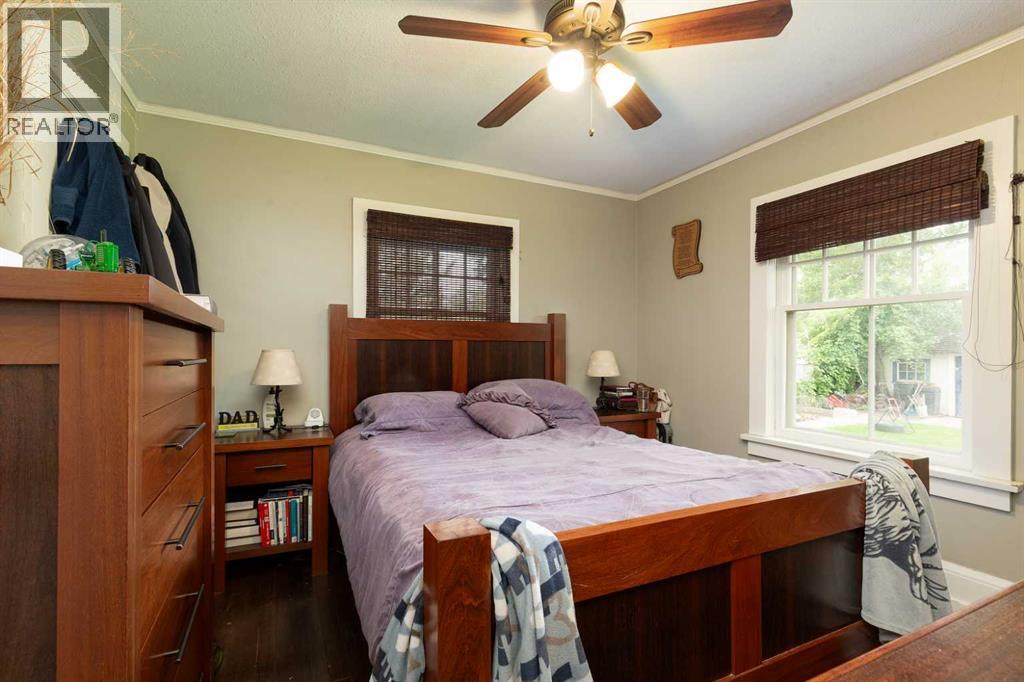 114 3 Street S - 13