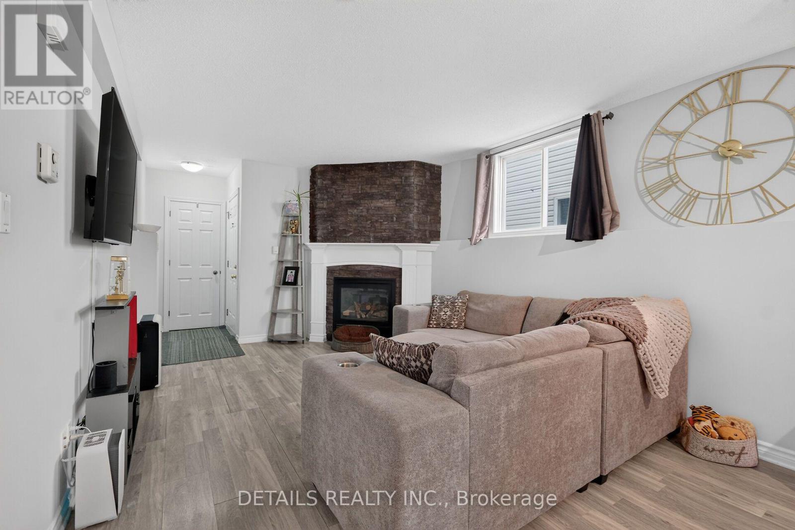 3C - 75 LAPOINTE BOULEVARD, Russell — photo 9