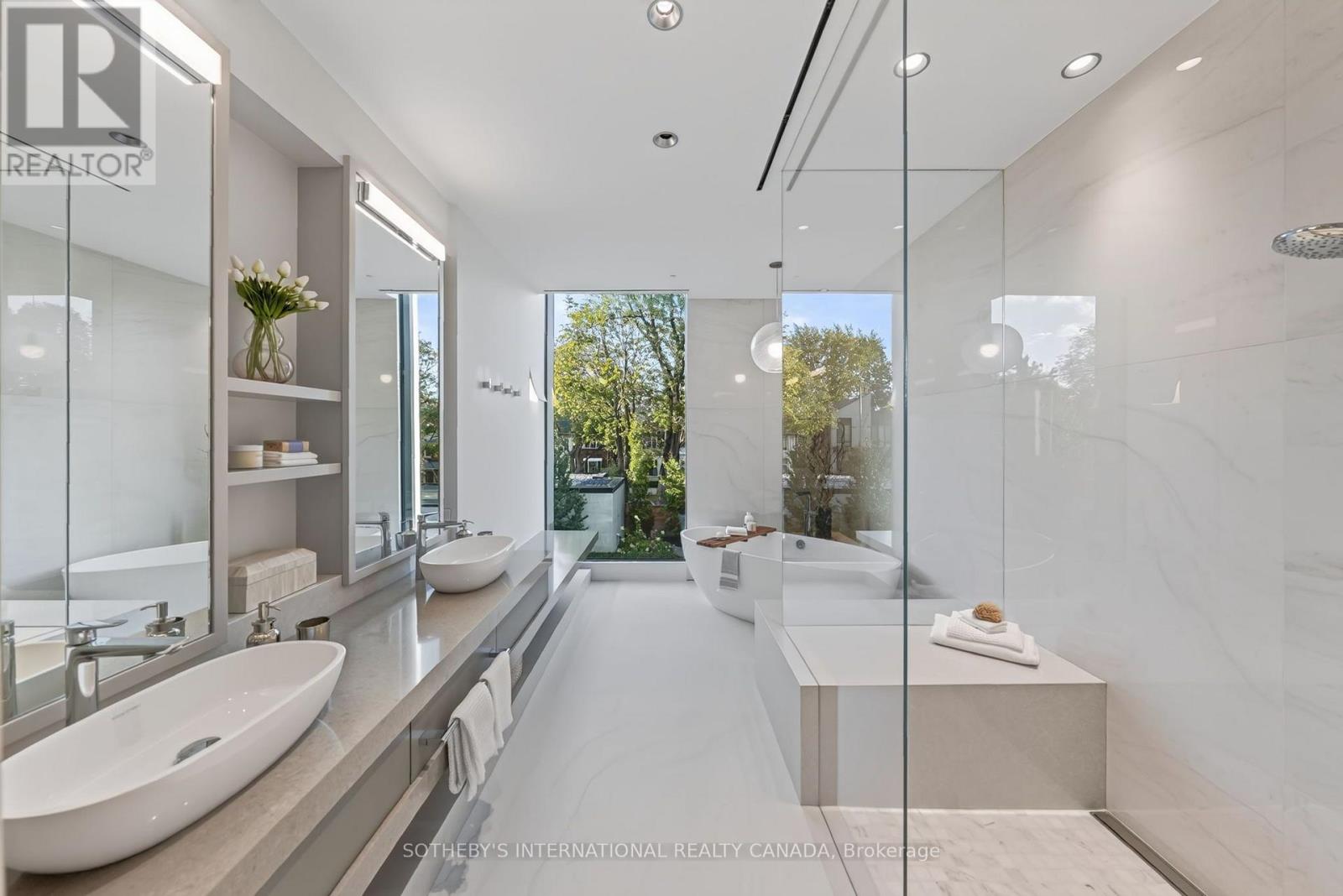 50 TEDDINGTON PARK AVENUE - Image 26