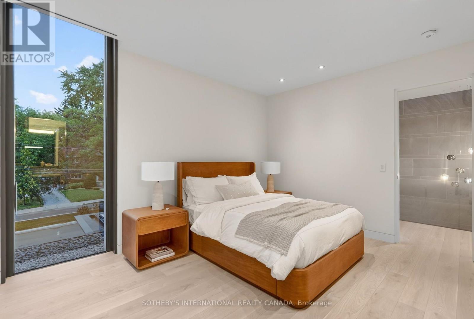 50 TEDDINGTON PARK AVENUE - Image 27