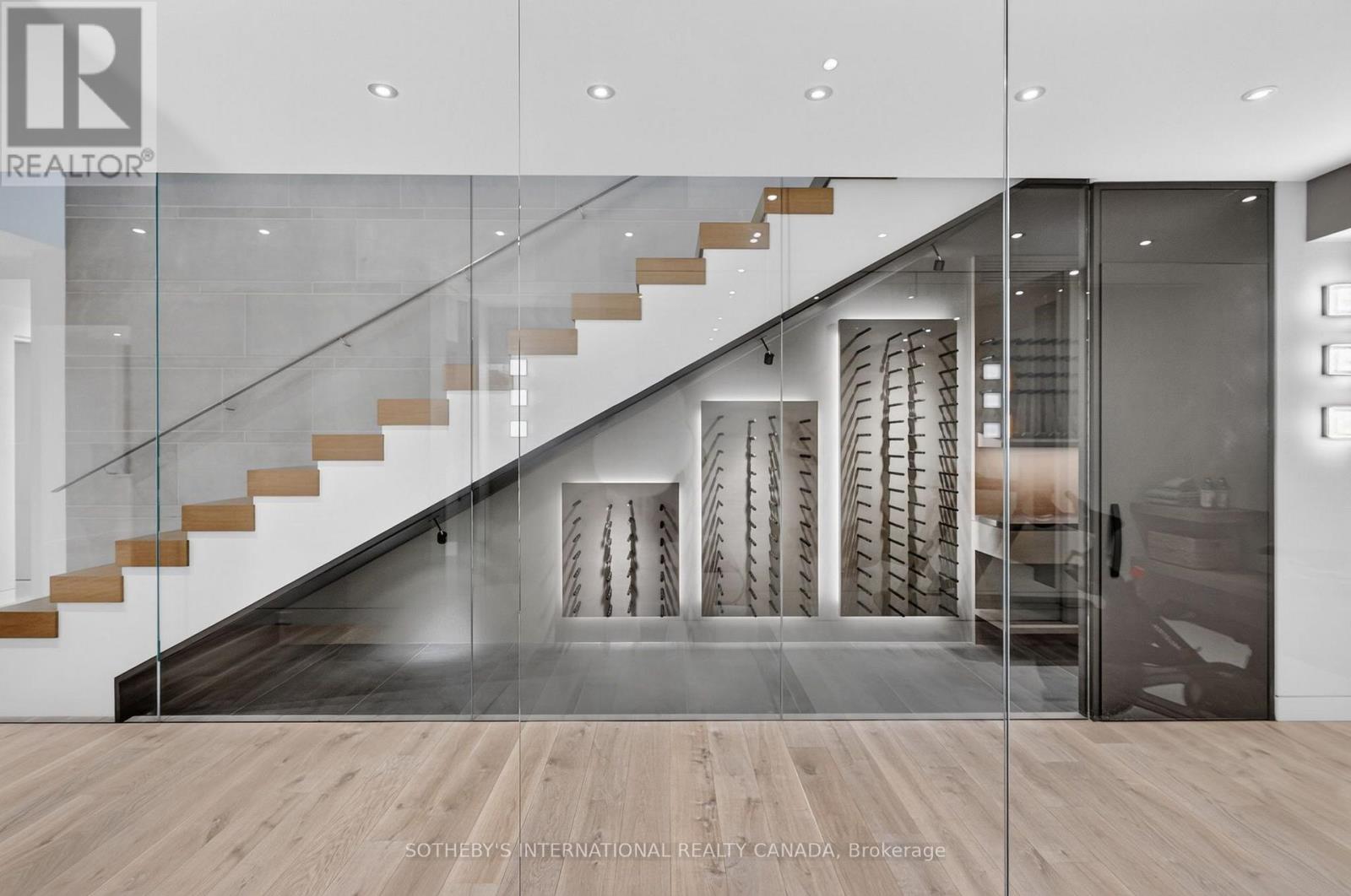 50 TEDDINGTON PARK AVENUE - Image 33