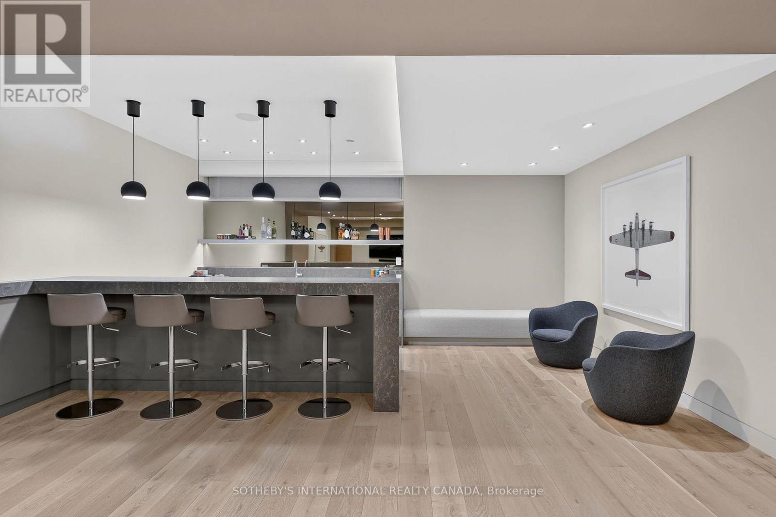 50 TEDDINGTON PARK AVENUE - Image 36