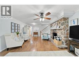 5pc Bathroom - 9793 Dickenson Road W, Hamilton, ON L0R1W0 Photo 13