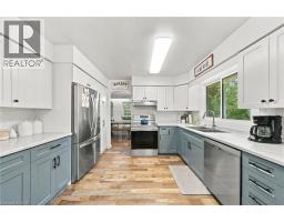 Eat in kitchen - 9793 Dickenson Road W, Hamilton, ON L0R1W0 Photo 17