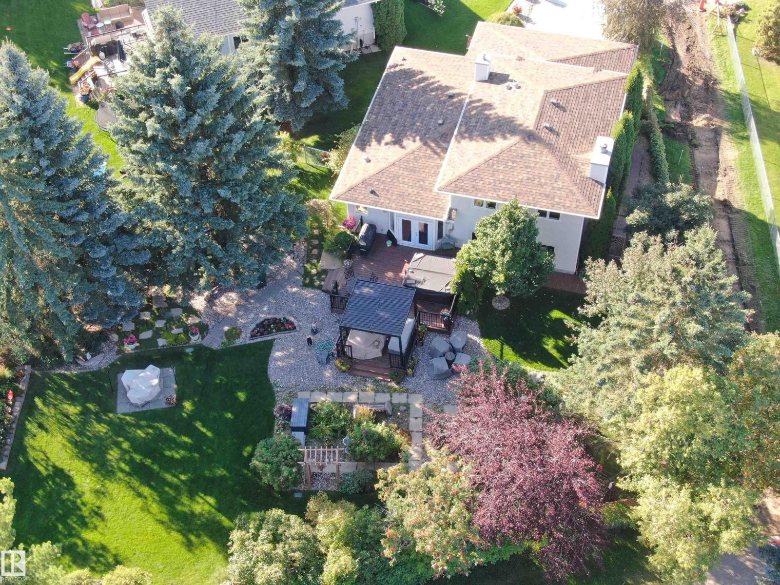 56 STONESHIRE CR - 2