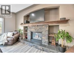 Bedroom - 101 Hawkmere Place, Chestermere, AB T1X0C6 Photo 13