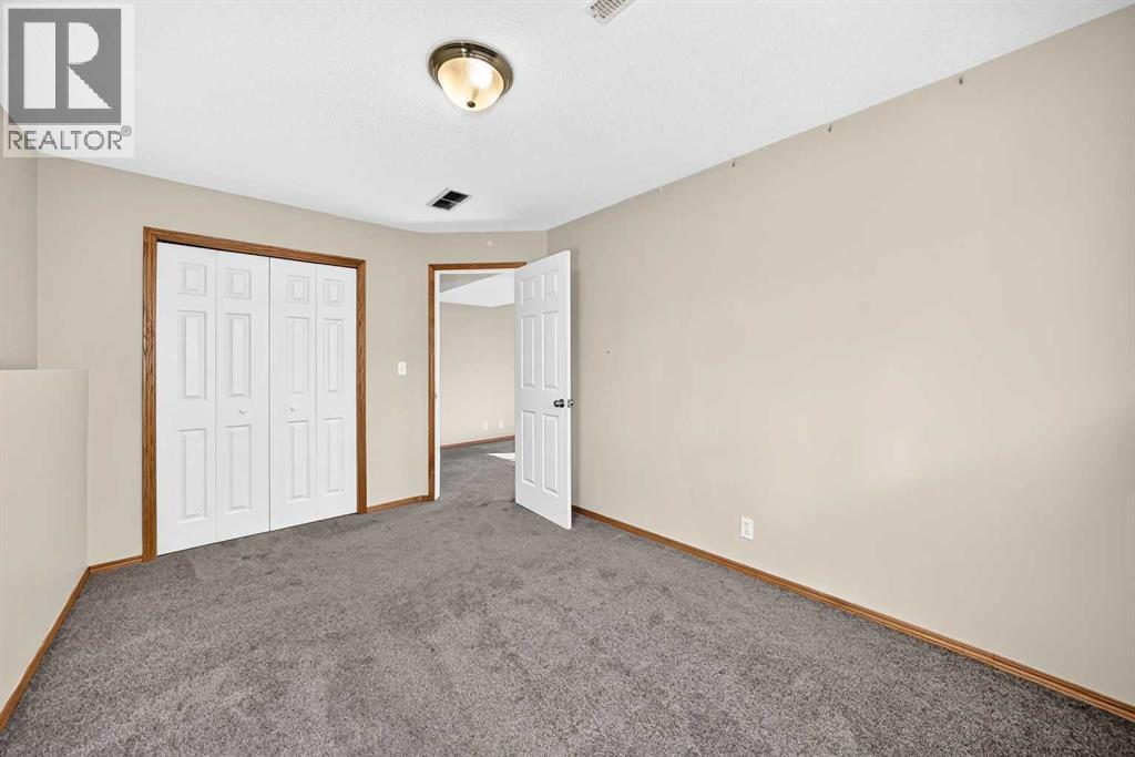 Listing photo – 36 Lister Crescent, Red Deer