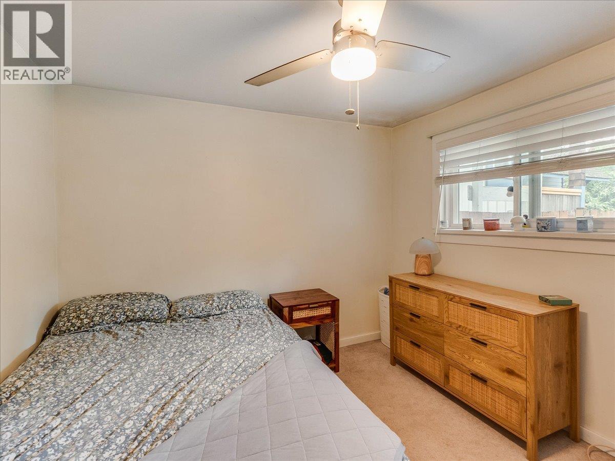 413 SILICA Street - Image 14