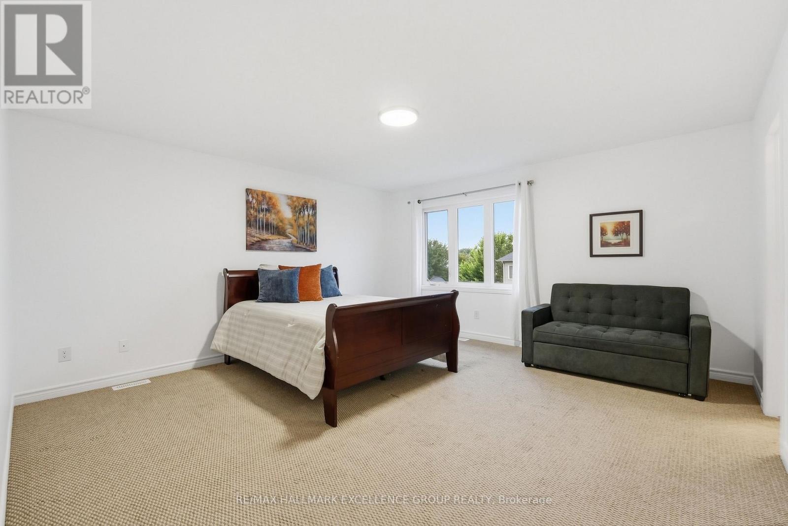 104 ONYX CRESCENT - 22