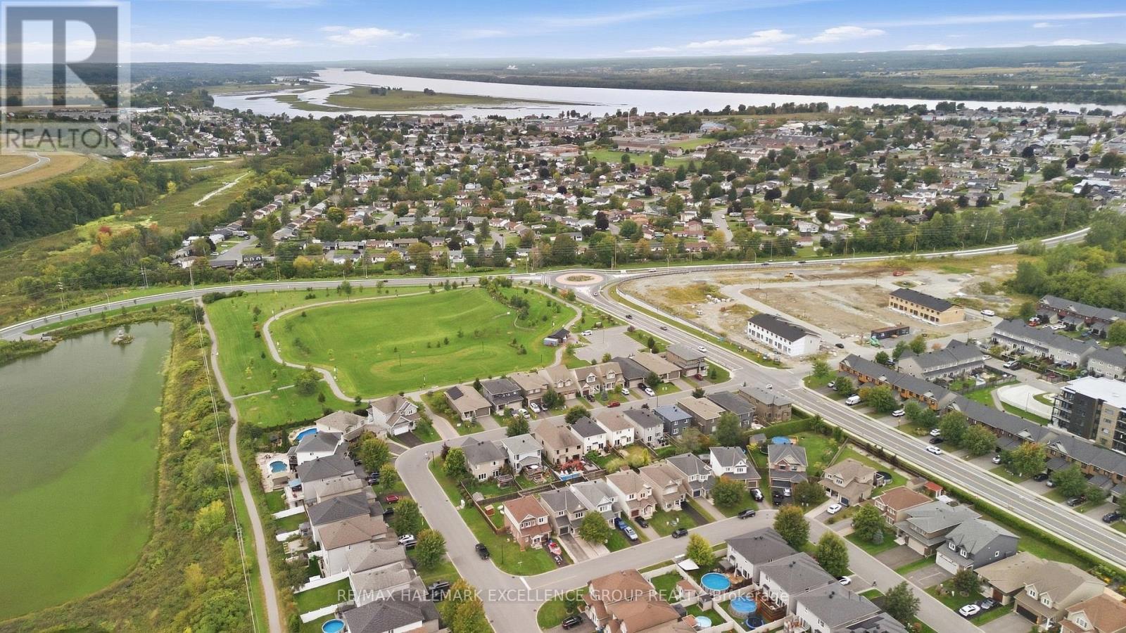 104 ONYX CRESCENT - 47