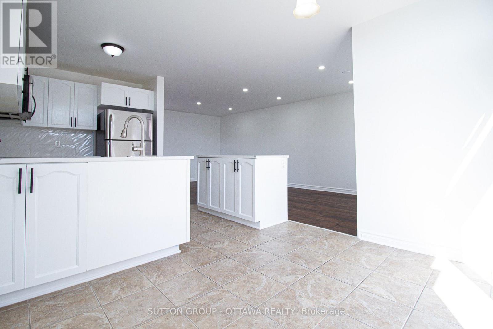 163 SILVERMOON CRESCENT - 13