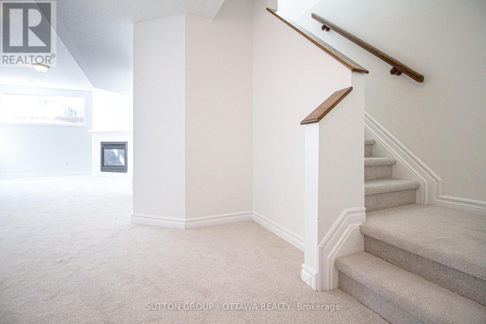 163 SILVERMOON CRESCENT - 30