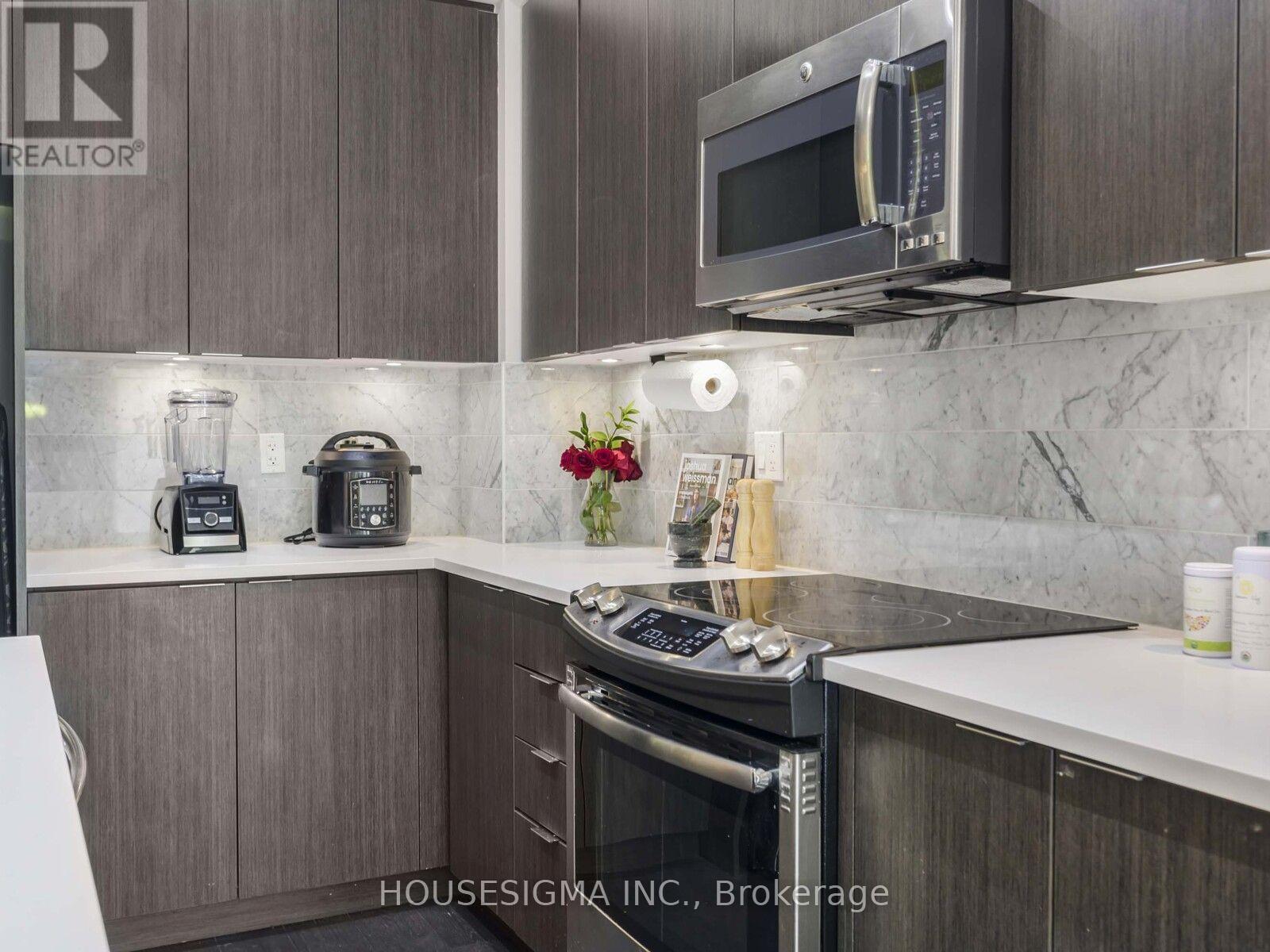 TH03 - 32 BRUYERS MEWS, Toronto (Waterfront Communities) — photo 10