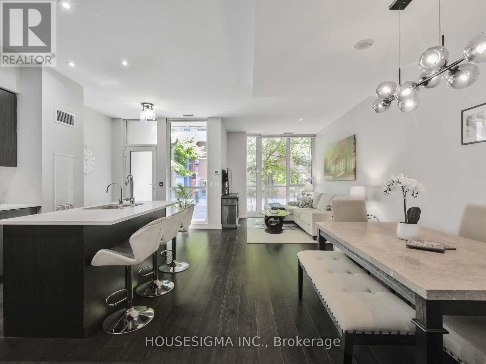 TH03 - 32 BRUYERS MEWS, Toronto (Waterfront Communities) — photo 7