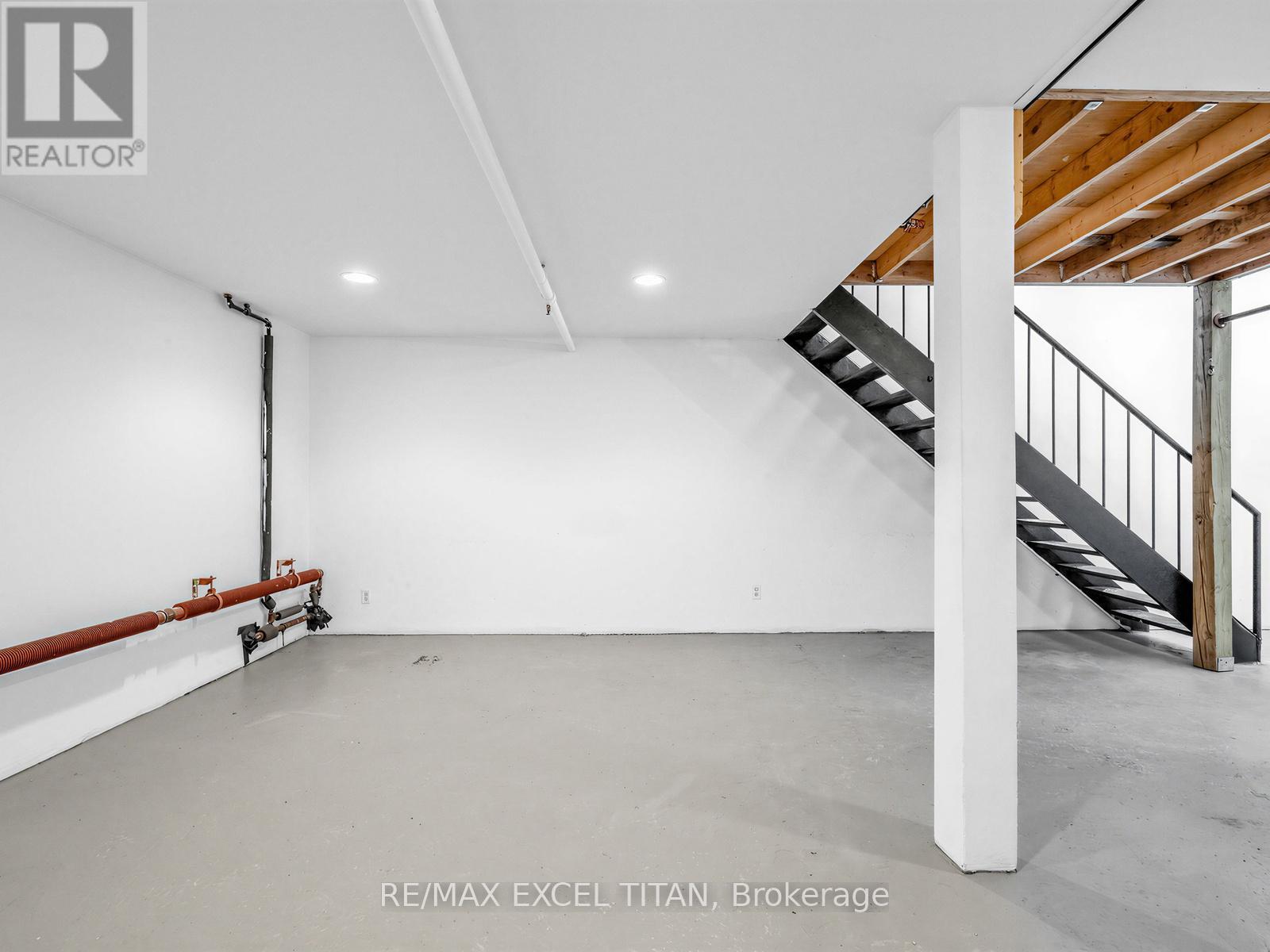 202 - 221 STERLING ROAD E, Toronto (Dufferin Grove) — photo 4