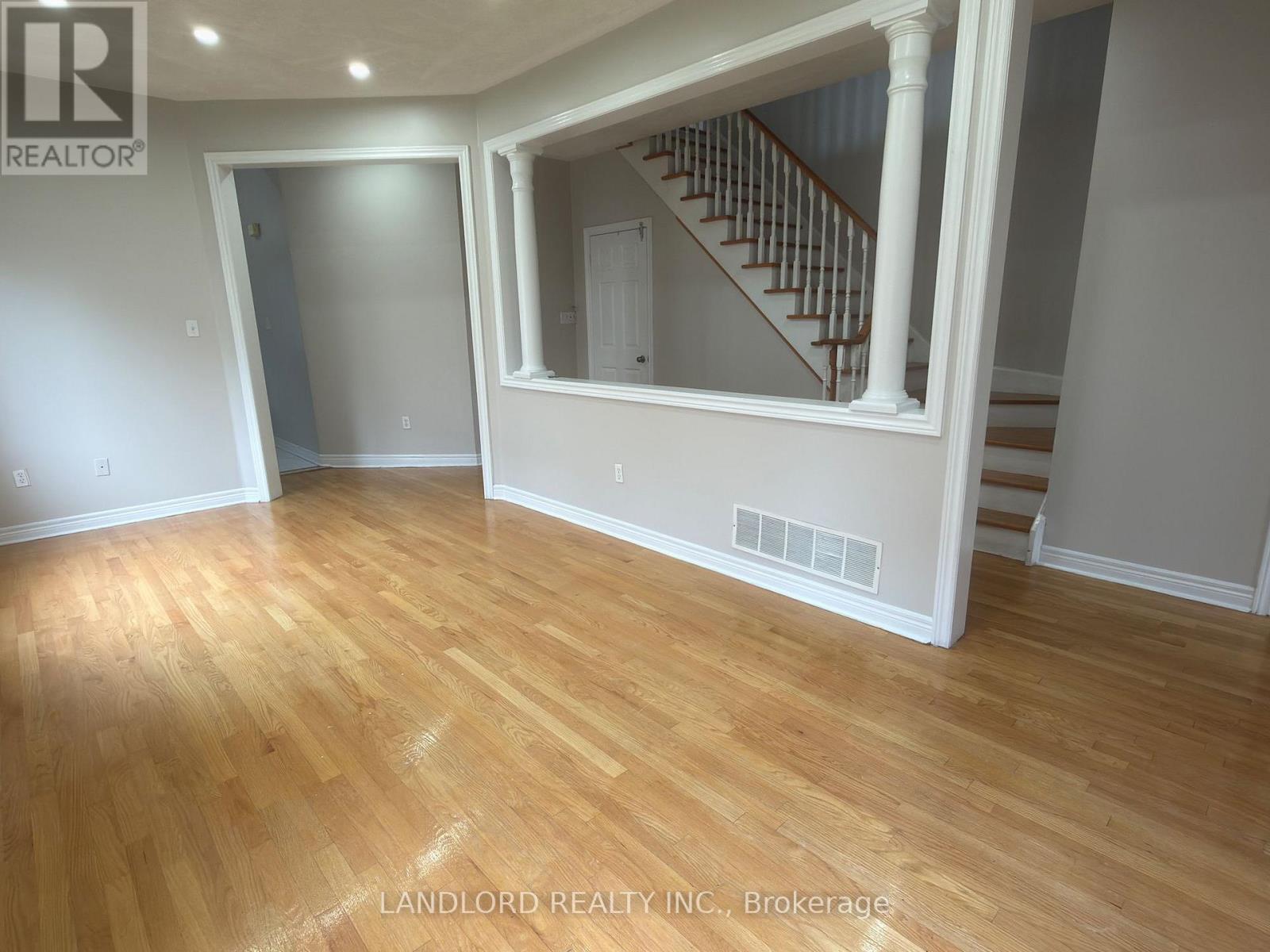 12 CRICKET MEWS, Toronto (Rouge) — photo 9