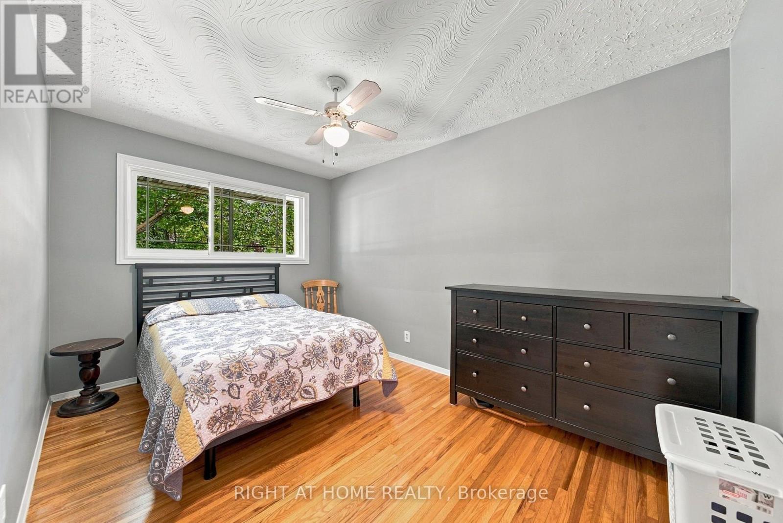 1013 TAY POINT ROAD - 17