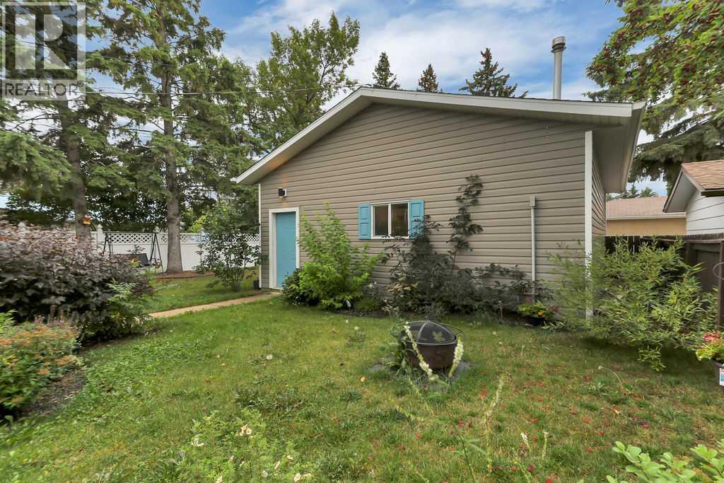 Listing photo – 3318 41 Avenue, Red Deer