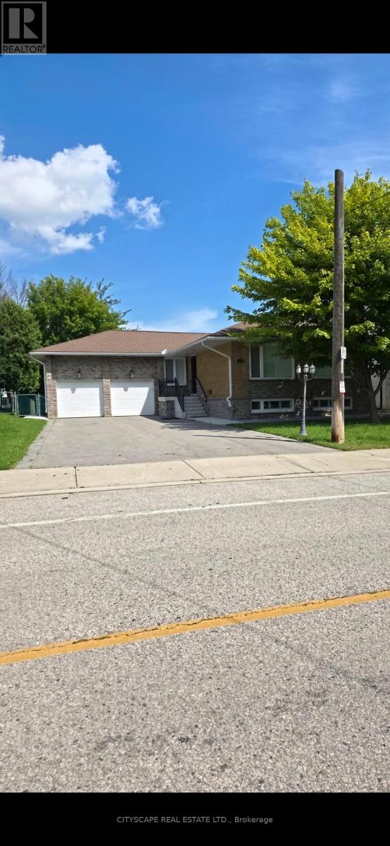 Photo of 2543 Rugby Road