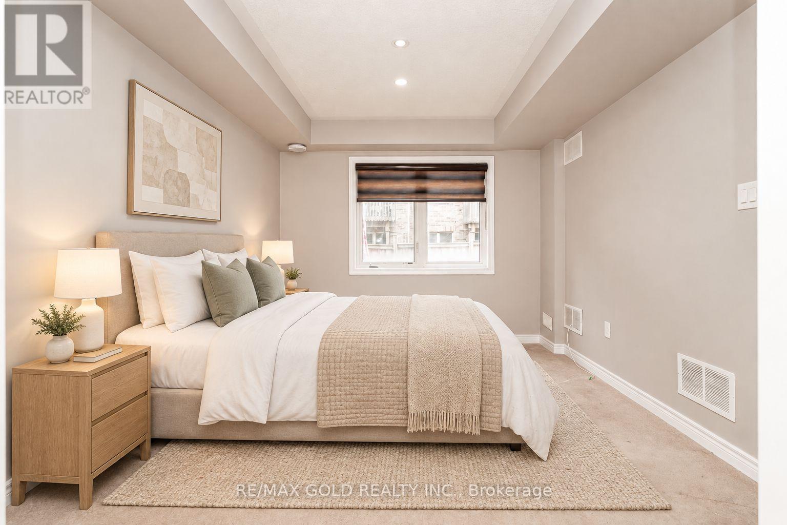 32 ROCKMAN CRESCENT - 17