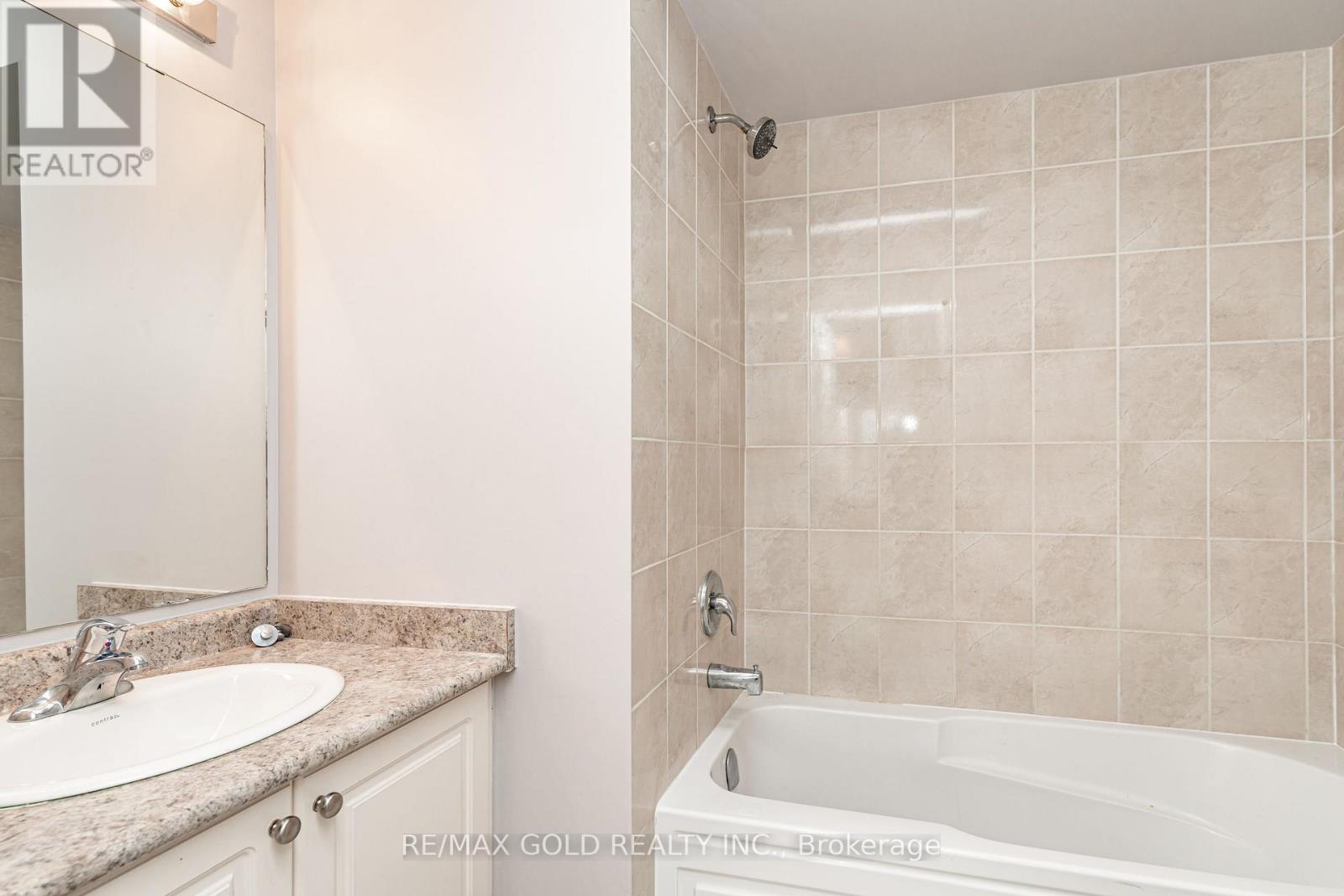 32 ROCKMAN CRESCENT - Image 18
