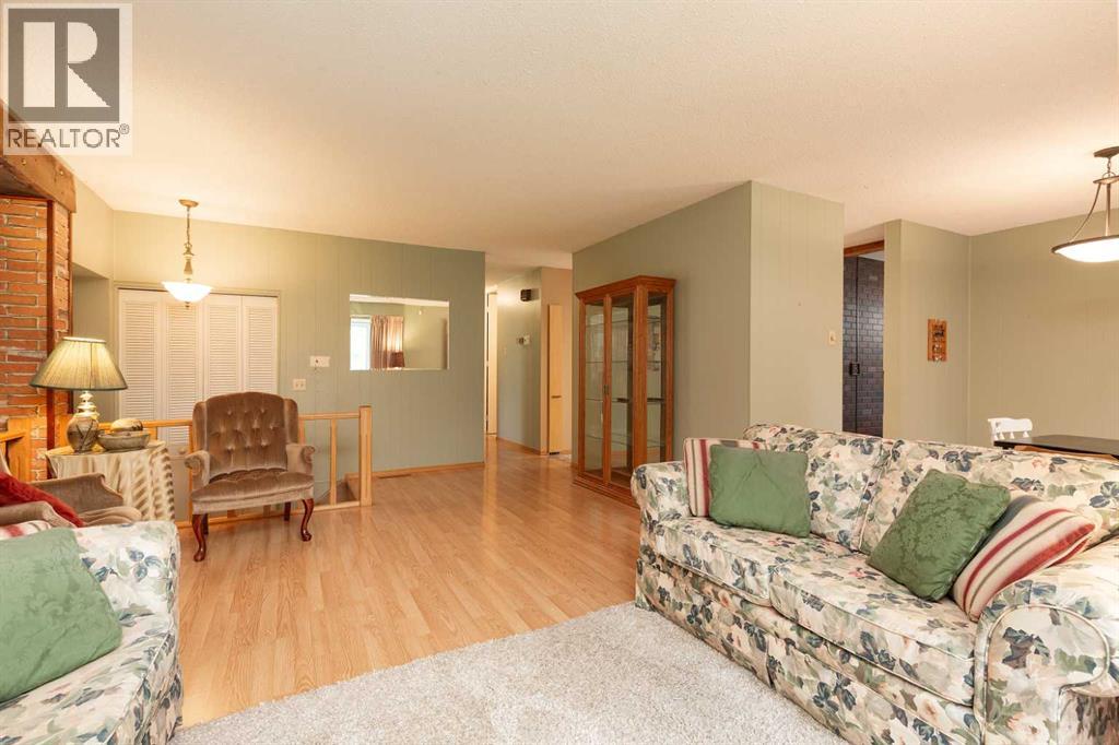 1313 Huron Place S - 6