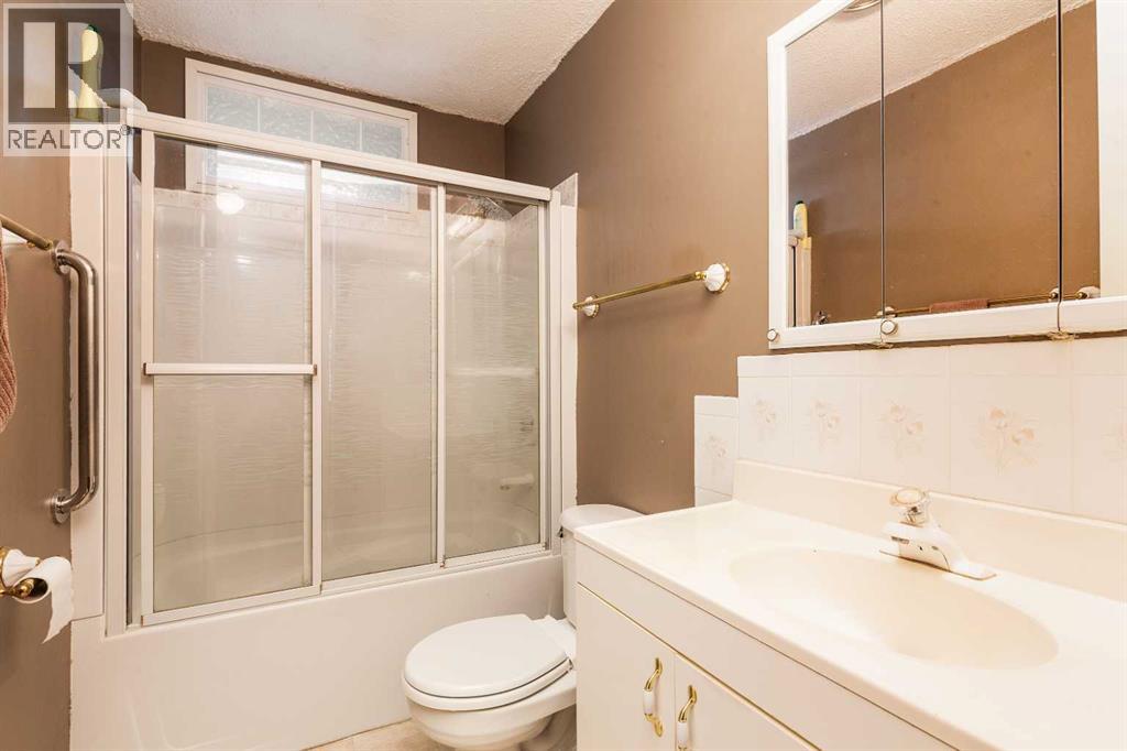 1313 Huron Place S - 16