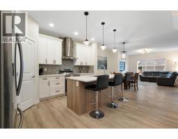 4pc Bathroom - 1022 Mahogany Boulevard Se, Calgary, AB T3M2W3 Photo 8