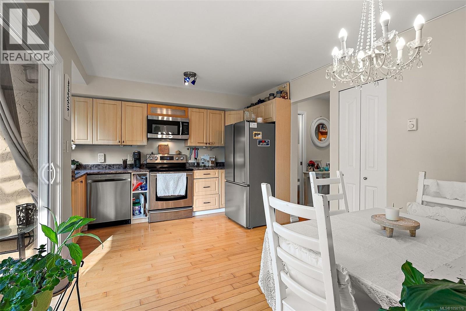 2253 Malaview Ave - 16