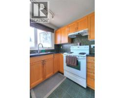 108 Pinecliff Way Ne, Calgary, AB T1Y3X3 Photo 15