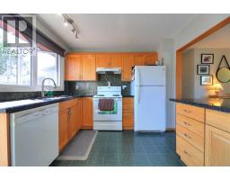 108 Pinecliff Way Ne, Calgary, AB T1Y3X3 Photo 14