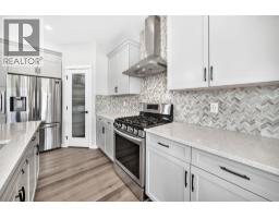 4pc Bathroom - 122 Sage Bluff Rise Nw, Calgary, AB T3R1W3 Photo 8