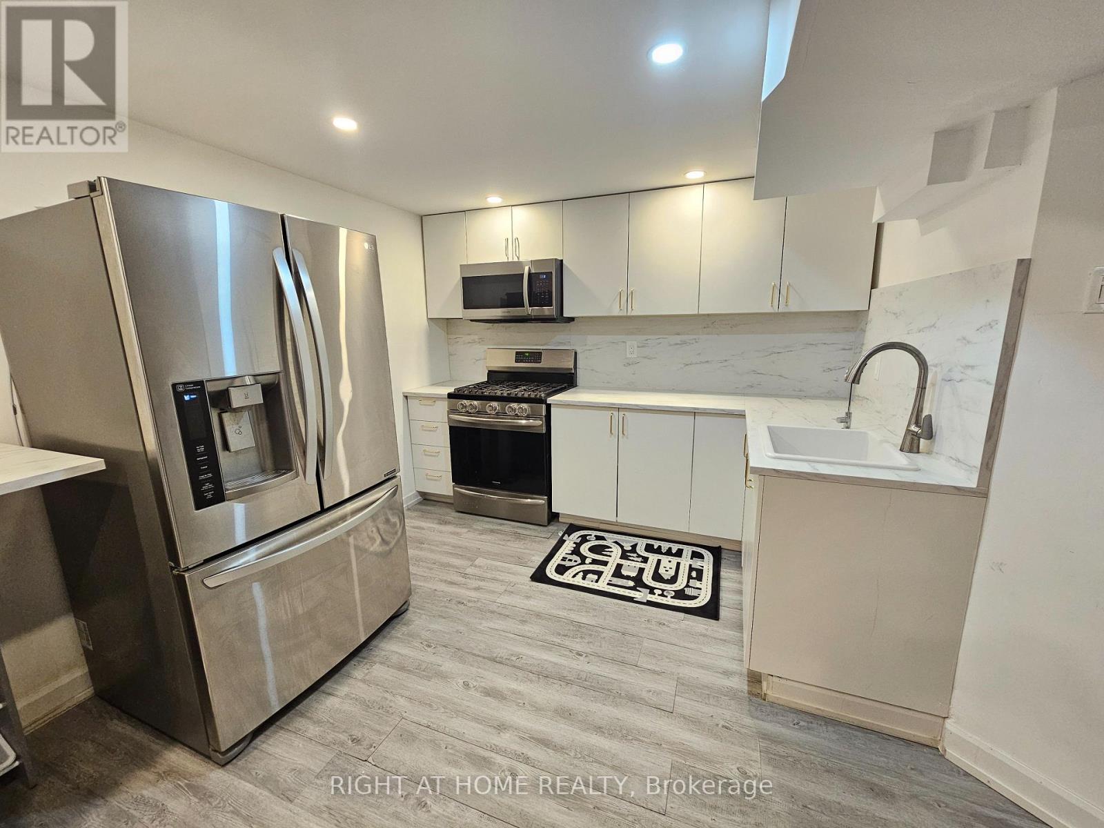 46 KEYS DRIVE, Ajax (Central) — photo 3