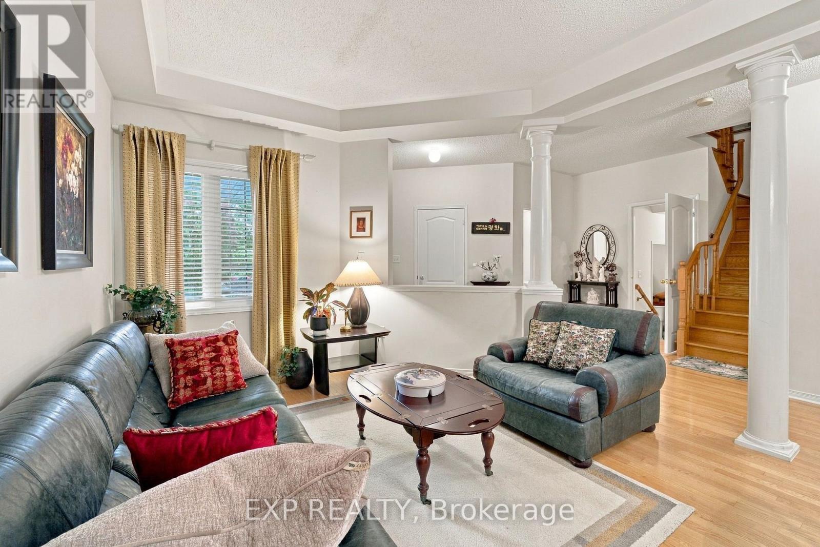 42 KAITLIN DRIVE - 13