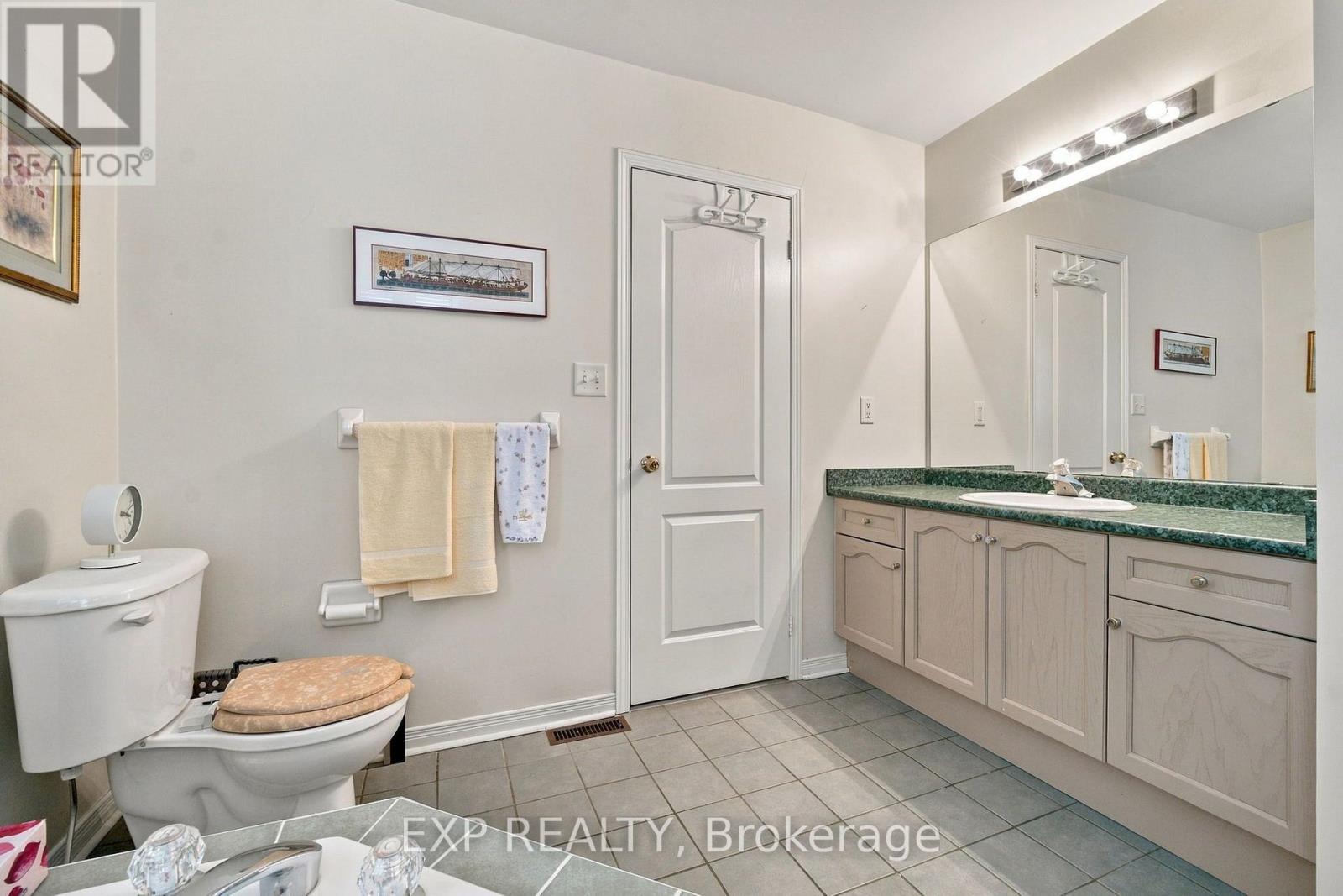42 KAITLIN DRIVE - 27