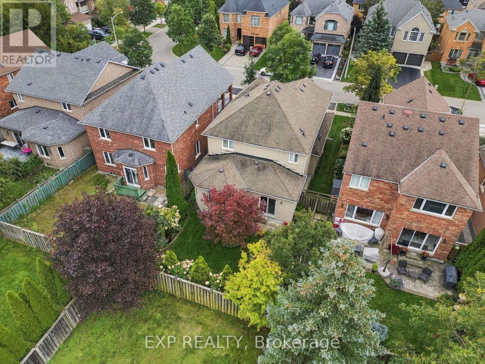 42 KAITLIN DRIVE - 39