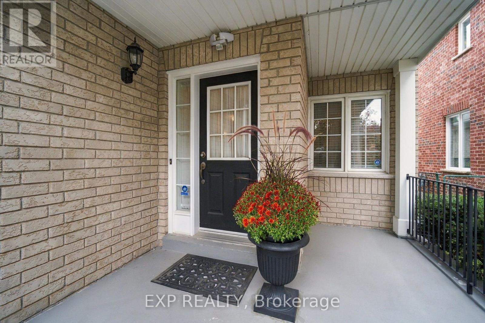 42 KAITLIN DRIVE, Richmond Hill (Oak Ridges Lake Wilcox) — photo 9