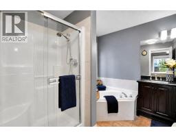 54 Royal Crest Way Nw, Calgary, AB T3G4M7 Photo 22