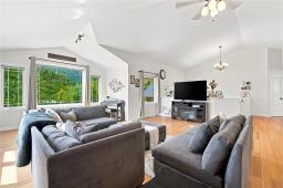 51013 Mun 34 Road E, Dufresne, MB R5K0J1 Photo 11
