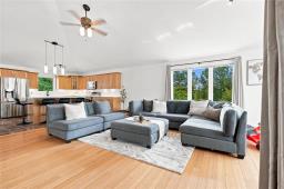 Recreation room - 51013 Mun 34 Road E, Dufresne, MB R5K0J1 Photo 9