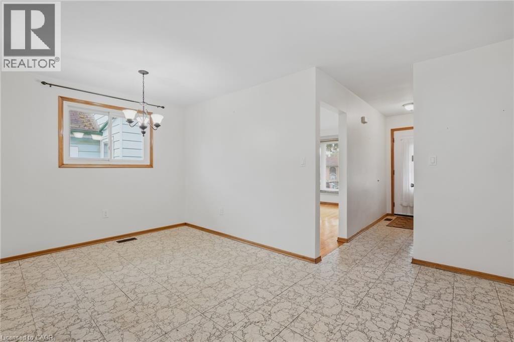 137 PICTON Street E, Hamilton — photo 7