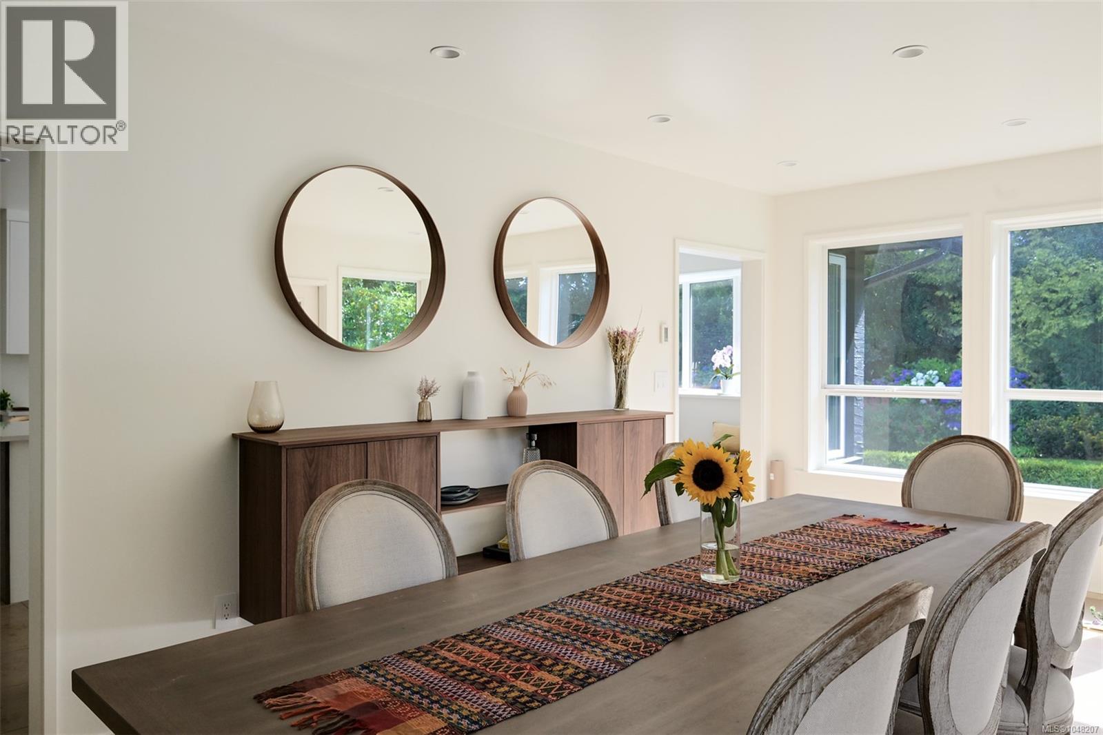 3055 Beach Dr - 12
