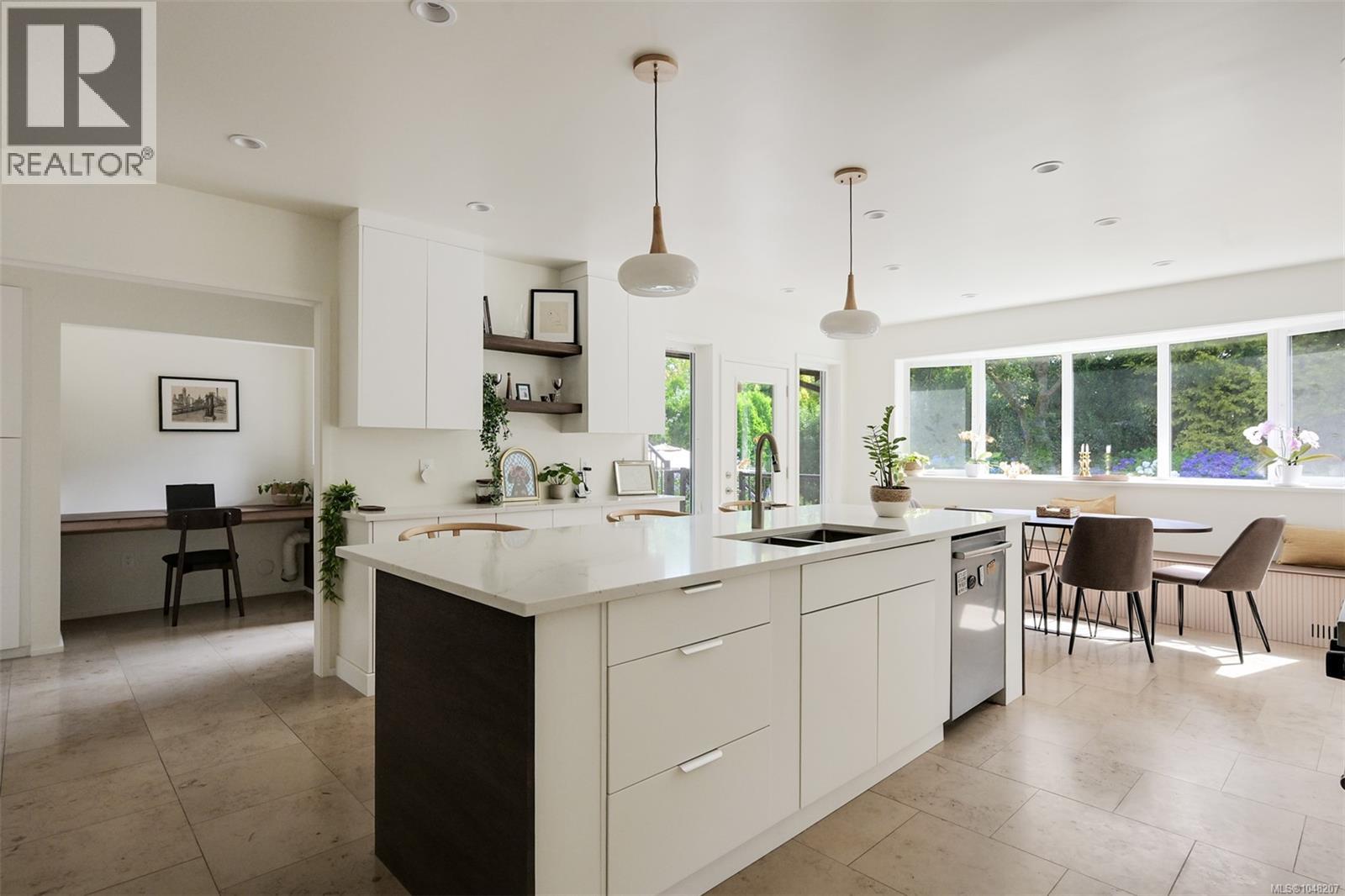  3055 Beach Drive, Oak Bay
