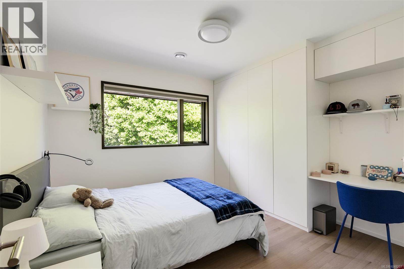  3055 Beach Drive, Oak Bay