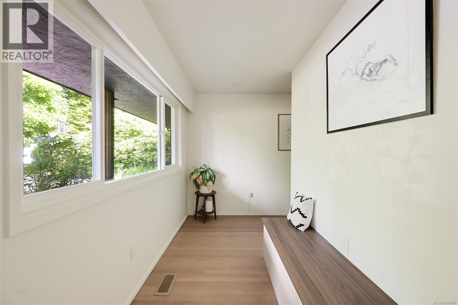 3055 Beach Dr - 48