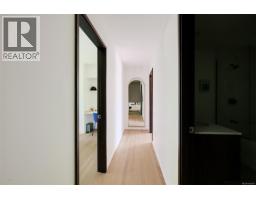3055 Beach Dr, Oak Bay, BC V8R6L5 Photo 31