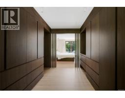 3055 Beach Dr, Oak Bay, BC V8R6L5 Photo 36