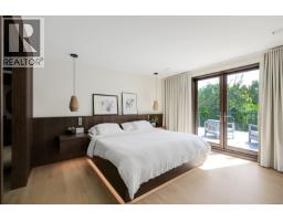 3055 Beach Dr, Oak Bay, BC V8R6L5 Photo 37
